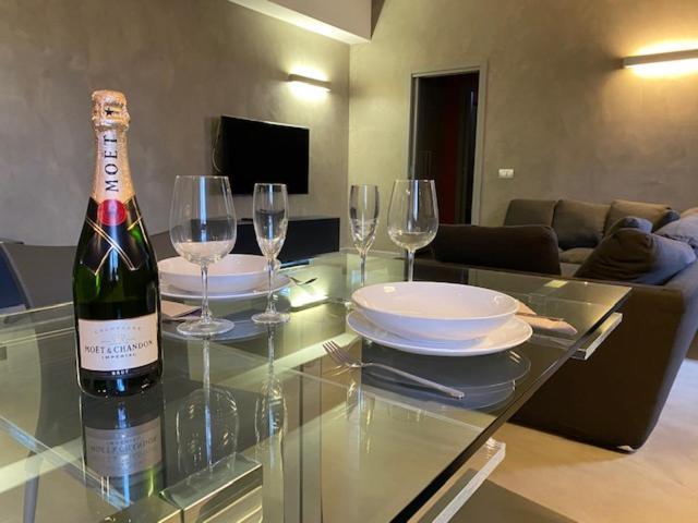 Spacious & Elegant Apartment Near Corso Como - Maroncelli Milaan Buitenkant foto